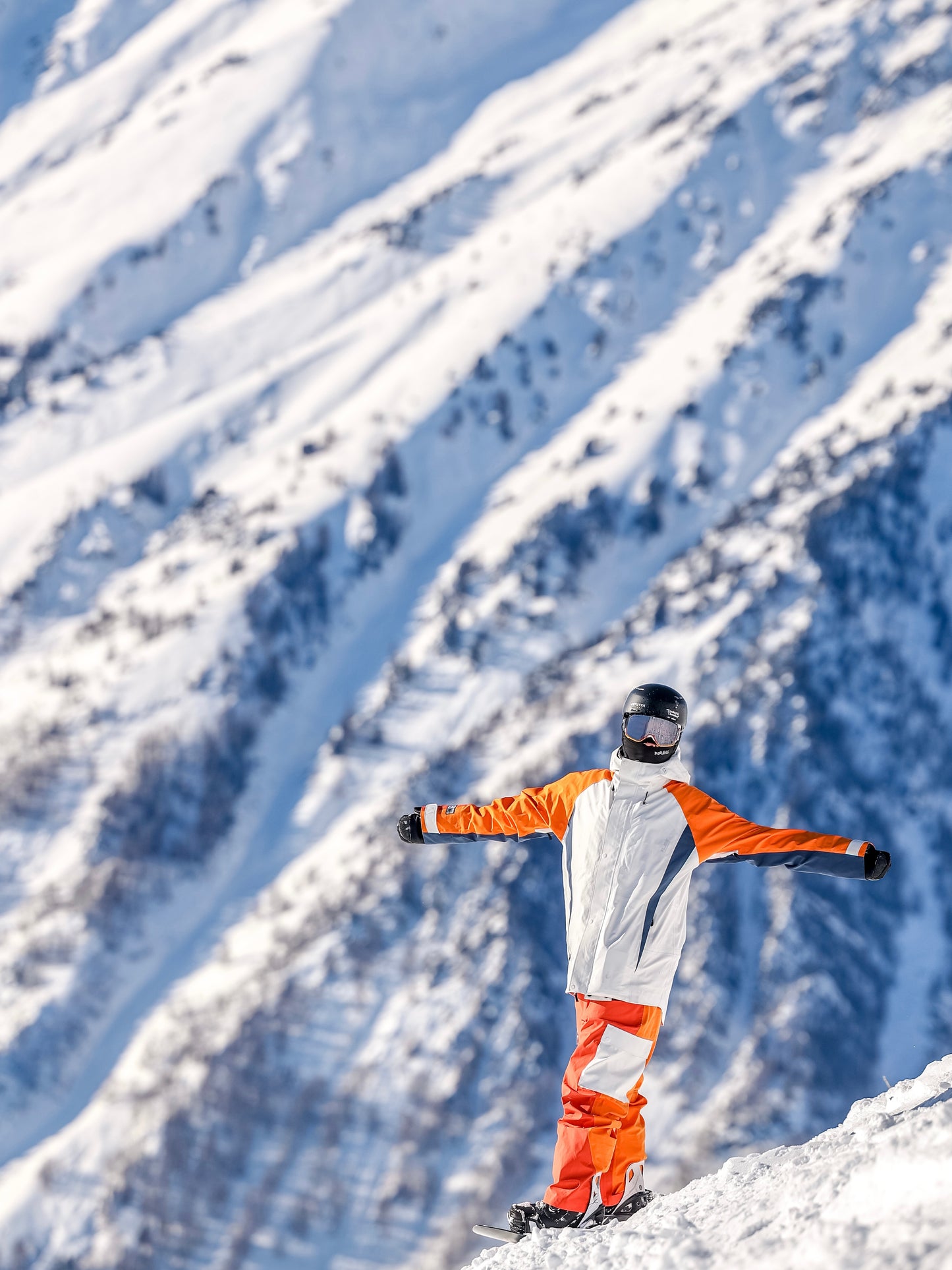 全新雪具租賃|手套雪鏡護臉販售|套裝租賃